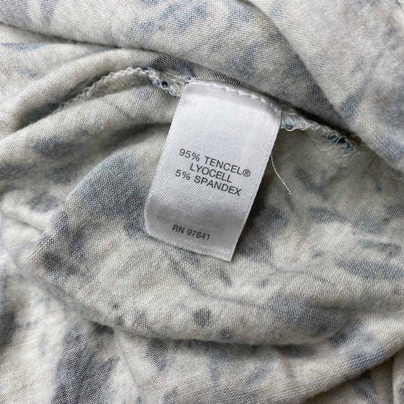 J Jill Luxe Tencel turtleneck asymmetrical hem top womens small petite - Picture 4 of 7